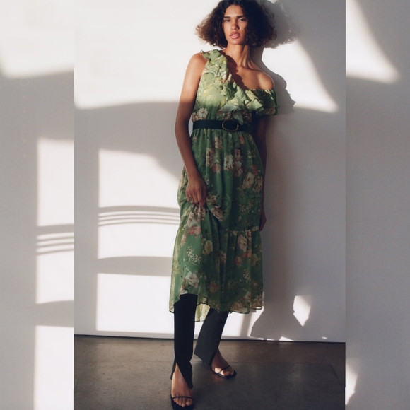 🔥Last 2🔥 ZARA Floral midi dress - Picture 7 of 10